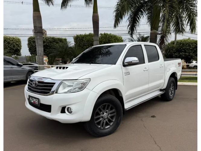 TOYOTA Hilux Caminhonete 3.0 4P 4X4 SRV TURBO DIESEL TOP CABINE DUPLA AUTOMTICO, Foto 3