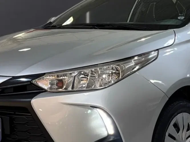 TOYOTA Yaris Sedan 1.5 16V 4P FLEX XL LIVE MULTIDRIVE AUTOM�TICO CVT, Foto 3