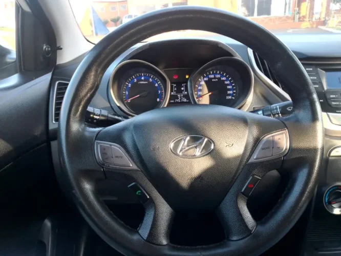 HYUNDAI HB 20 Sedan 1.6 16V 4P FLEX COMFORT PLUS, Foto 4