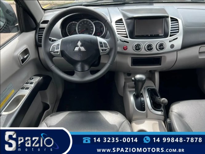 MITSUBISHI L 200 Triton 3.5 V6 HPE 4X4 FLEX CABINE DUPLA AUTOM�TICO, Foto 8