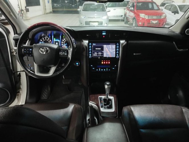 TOYOTA Hilux SW4 2.7 16V 4P FLEX SRV 7 LUGARES AUTOM�TICO, Foto 8