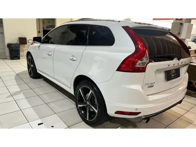 VOLVO XC60 2.0 4P T6 R DESIGN TURBO AUTOMTICO, Foto 5