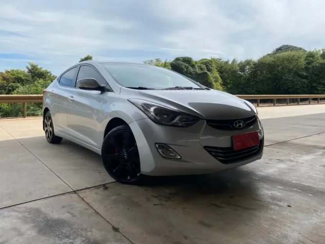 HYUNDAI Elantra 1.8 16V 4P GLS AUTOM�TICO, Foto 3
