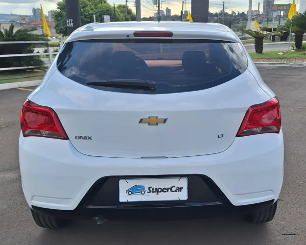 CHEVROLET Onix Hatch 1.0 4P FLEX LT, Foto 5