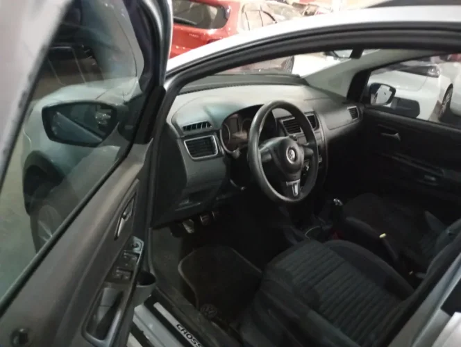 VOLKSWAGEN Crossfox 1.6 4P FLEX, Foto 5