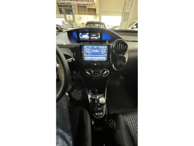 TOYOTA Etios Hatch 1.3 16V 4P FLEX X, Foto 9