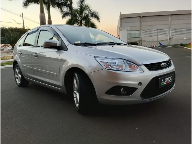 FORD Focus Hatch 1.6 4P, Foto 2