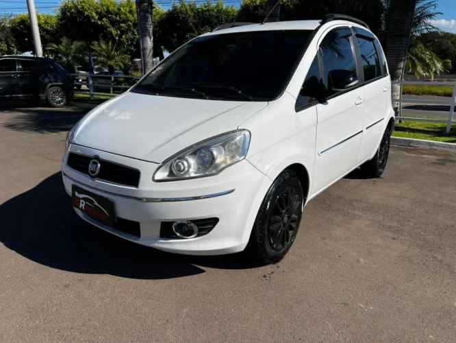 FIAT Idea 1.6 16V 4P FLEX ESSENCE DUALOGIC AUTOMATIZADO, Foto 1