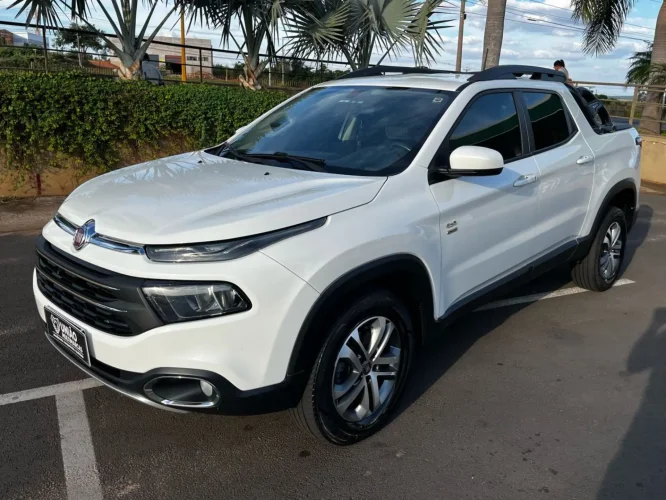 FIAT Toro 2.0 16V 4P 4WD FREEDOM TURBO DIESEL  AUTOMTICO, Foto 1