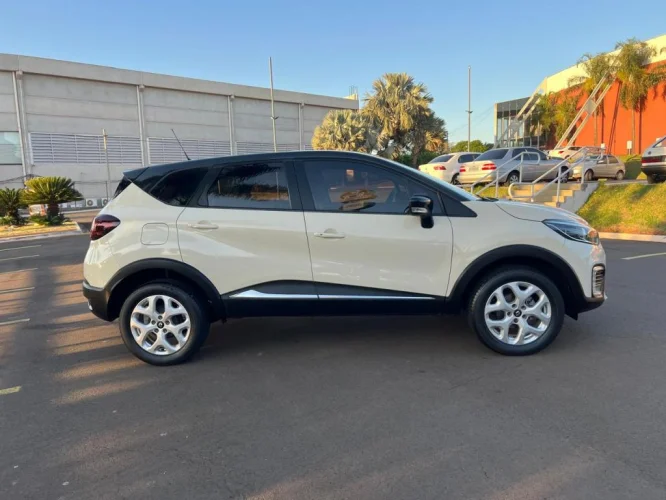 RENAULT Captur 1.6 16V 4P SCE ZEN X-TRONIC AUTOM�TICO CVT, Foto 2
