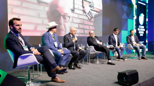 3� edi��o do F�RUM PECU�RIA BRASIL destaca Tecnologia Sustentabilidade e Poder Econ�mico no Centro das Discuss�es