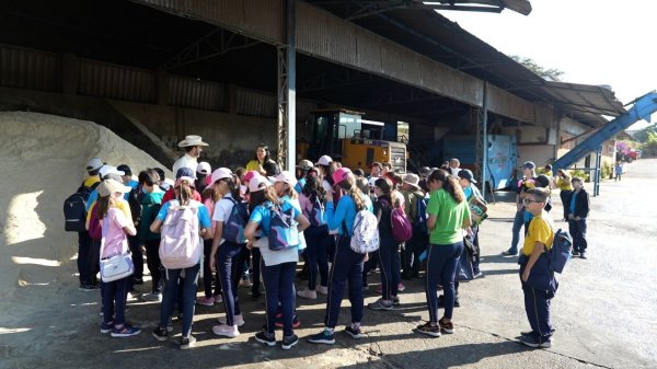 GPB nas Escolas: Educa��o Pecu�ria para um Futuro Sustent�vel