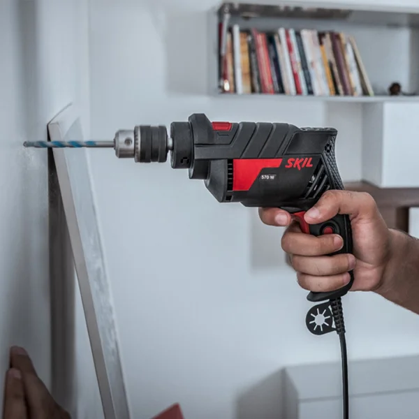 FURADEIRA E MARTELETE SKIL 6602 570W 2VEL 127V