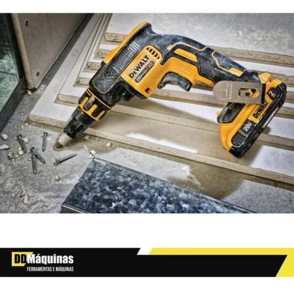PARAFUSADEIRA SEM FIO DEWALT MODELO DCF620B