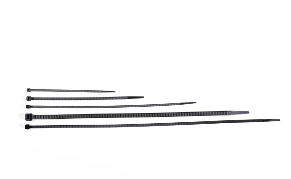ABRACADEIRA EM NYLON 9,00MM X 762MM 100 UNIDADES COR PRETA