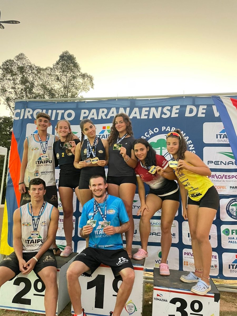 DOIS VIZINHOS FATURA 6 MEDALHAS NA SEGUNDA ETAPA DO PARANAENSE DE V�LEI DE PRAIA