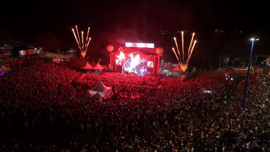 EXPOVIZINHOS 2025 VIVE DIA HIST�RICO: 50 MIL VISITANTES E NOITE DE FESTA NO ANIVERS�RIO DA CIDADE