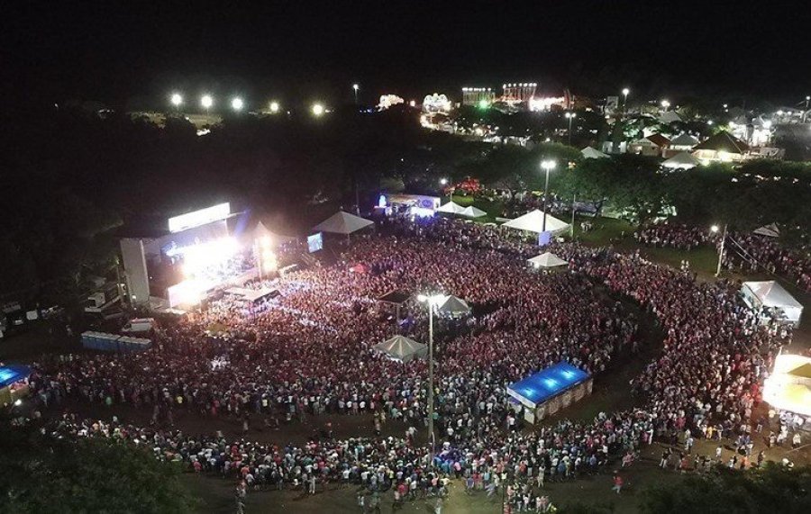 FALTAM TR�S DIAS PARA O GRANDE SHOW DE ANIVERS�RIO DE DOIS VIZINHOS