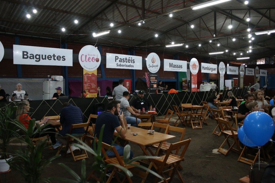 ESPA�OS DE ALIMENTA��O E BEBIDAS DA EXPOVIZINHOS SER�O COMERCIALIZADOS EM SETEMBRO