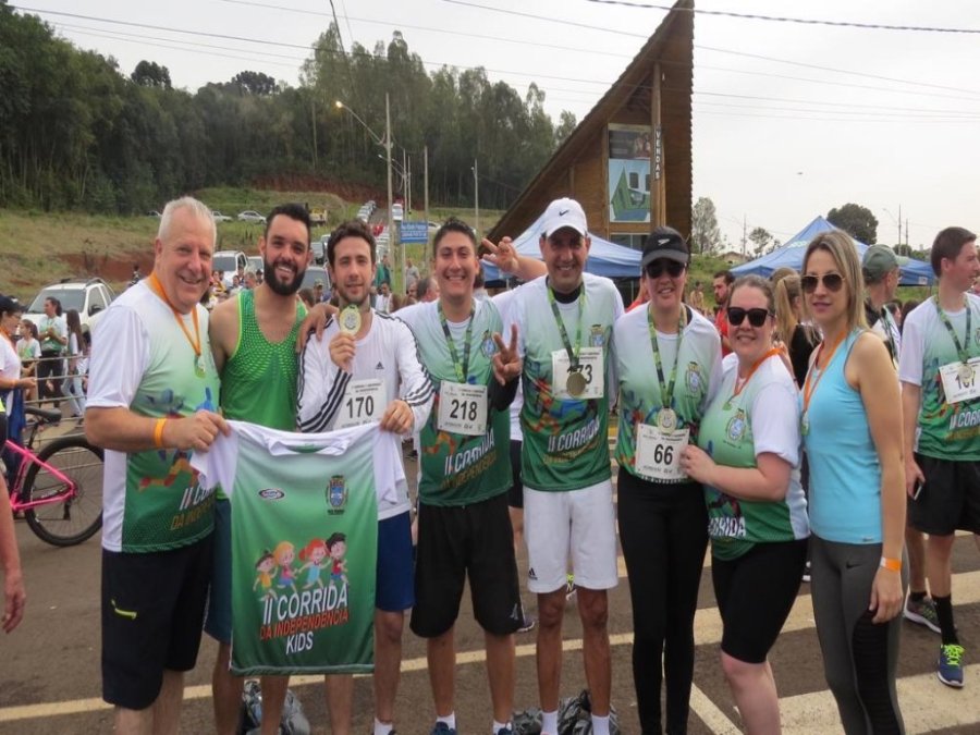 Corrida da Independ�ncia Re�ne Cerca de 500 Atletas de V�rios N�veis Em Dois Vizinhos.