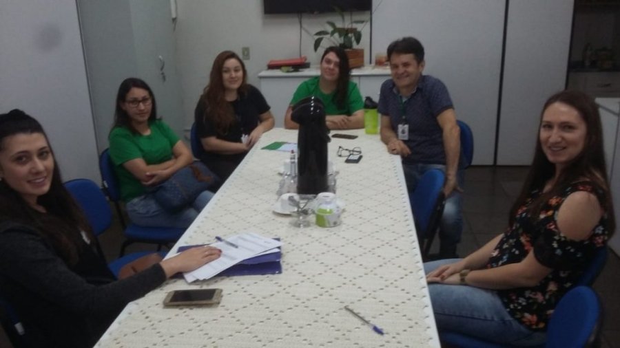 Reuni�o T�cnica Programa Crian�a Feliz Com Equipe de Dois Vizinhos.