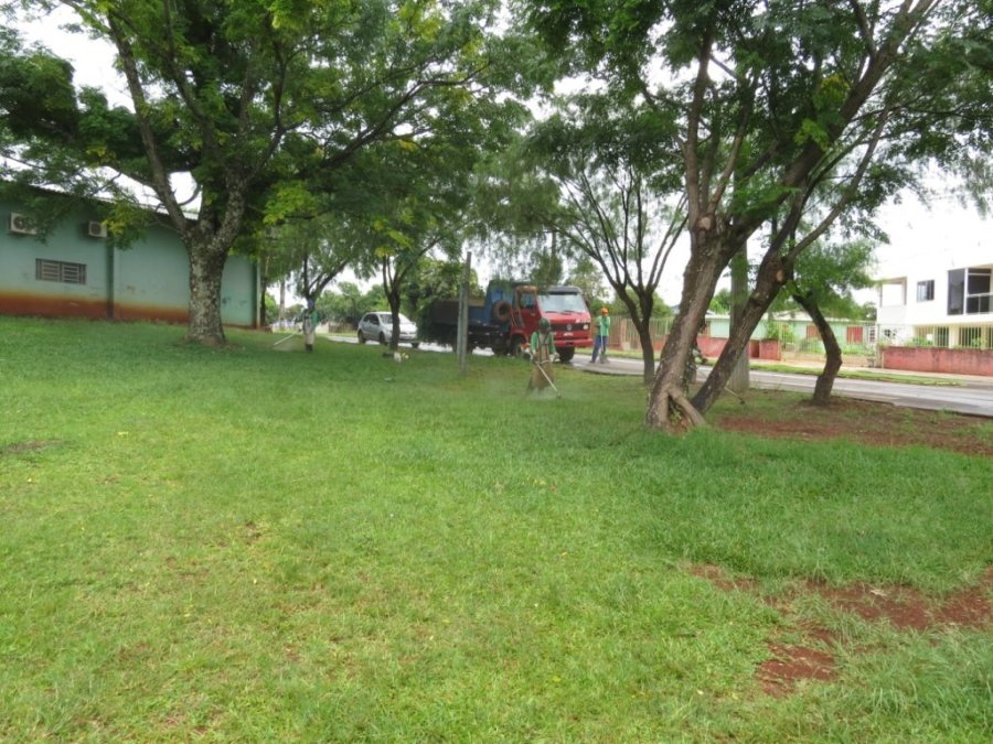 Come�a a Revitaliza��o da Pra�a do Santa Luzia