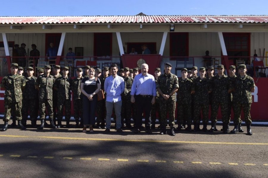 27 Jovens Duovizinhenses Foram Incorporados �s Fileiras do Ex�rcito Brasileiro