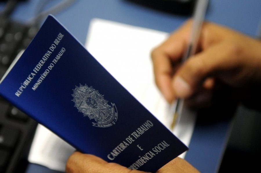 Ag�ncia do Trabalhador Tem Participa��o Ativa na Gera��o de Empregos Em Dv