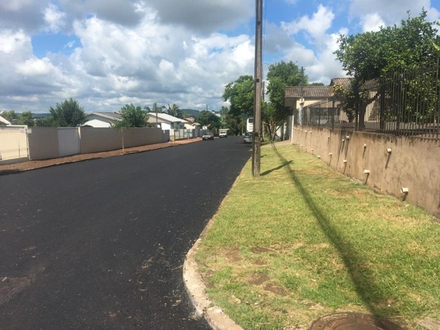 Prefeitura Realiza Recapeamento Asf�ltico Em Ruas da Cidade