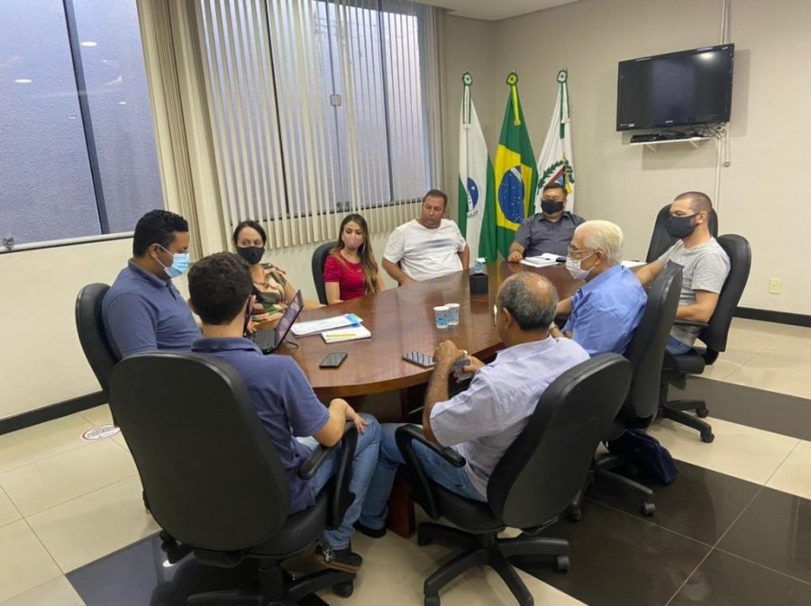 Prefeito Turatto Cria Comiss�o para Analisar Contratos