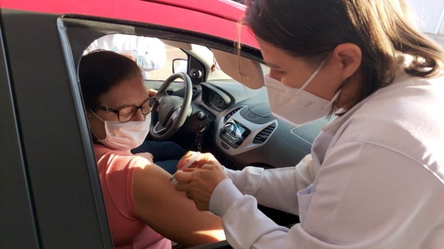 Novas Doses S�o Recebidas e Secretaria de Sa�de Abre Vacina��o para Idosos de 63 Anos a Mais.