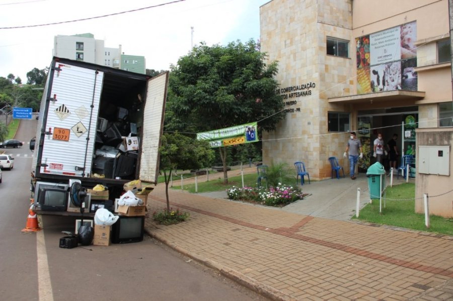 Coleta de Lixo Eletr�nico � Hoje Em Dois Vizinhos
