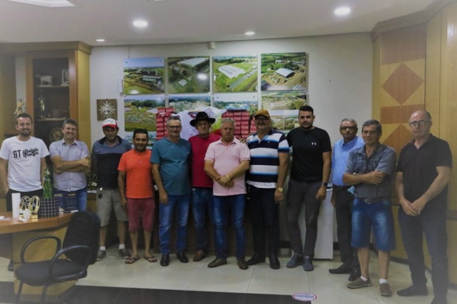 Comunidade de S�o Roque Re�ne-se Com o Prefeito Municipal