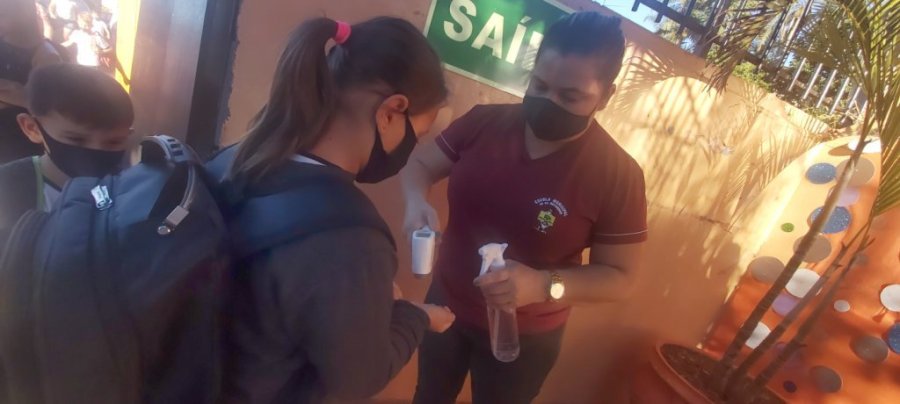 Euforia, Empolga��o e Saudade, Misturas Que Hoje Ser�o Cessadas Com a Volta das Aulas.