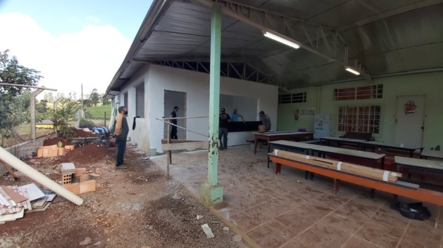 Administra��o Municipal Far� a Entrega Oficial da Escola Ap�s Conclus�o da Reforma.