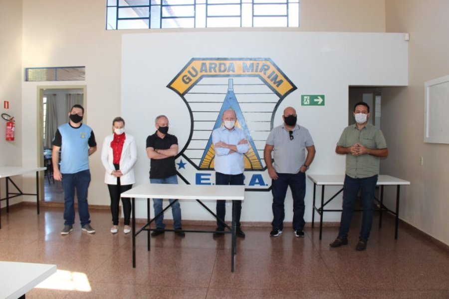 Prefeitura Lan�ar� Licita��o para Constru��o da Quadra de Esportes da Guarda Mirim