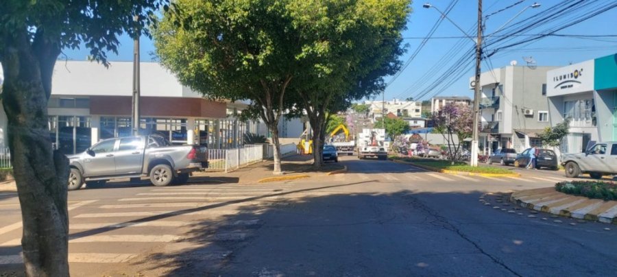 Deptran Avisa Que Trecho da Kennedy Em Frente Ao Sicredi Estar� Fechado na Tarde Desta Segunda-feira