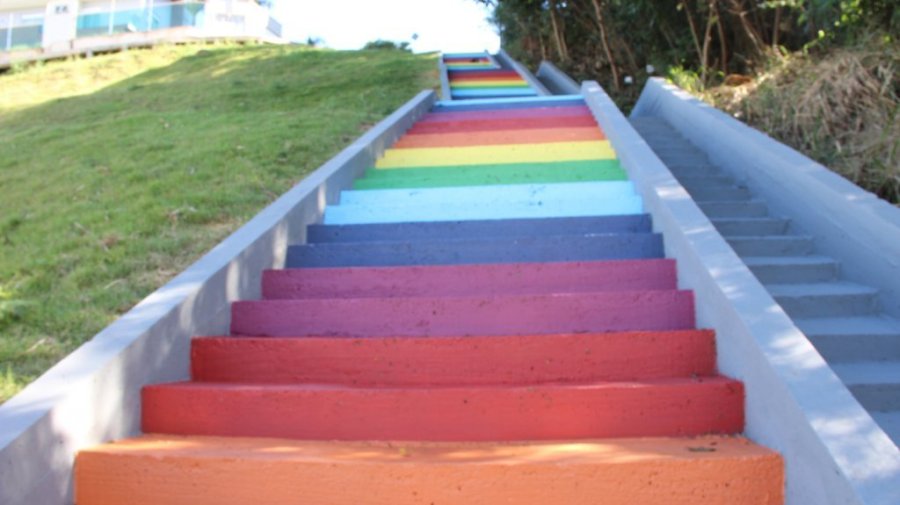 Escadaria Pr�ximo � Pra�a Honoir Ant�nio Peretto Passa por Revitaliza��o.