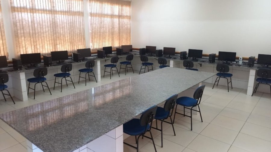 Escola Jardim da Colina � Contemplada Com Laborat�rio de Inform�tica