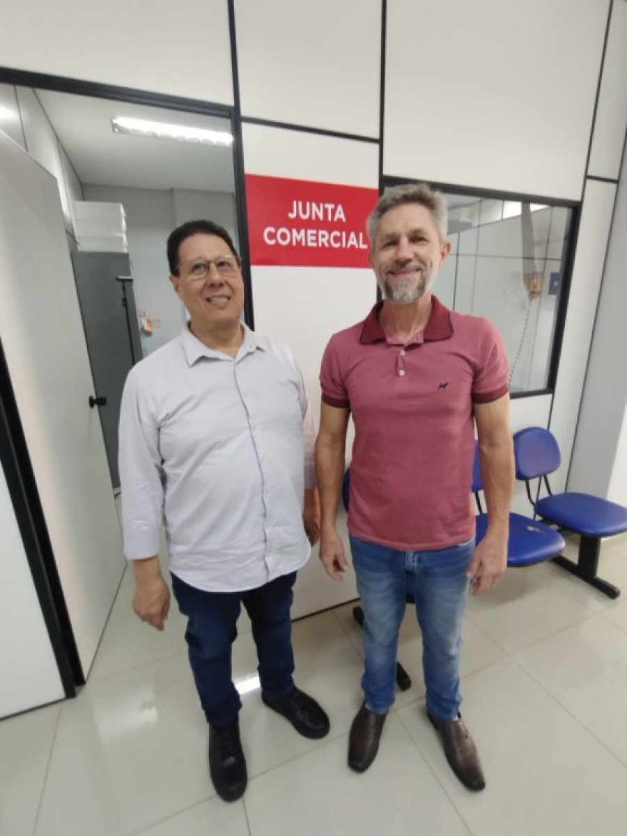 Junta Comercial Recebe a Visita do Deputado Estadual Ad�o Fernandes