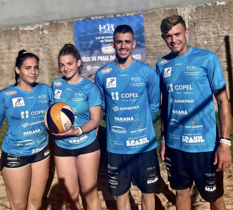 Atletas de Dois Vizinhos Participam do Campeonato Brasileiro Interclubes Sub19 de V�lei de Praia na Cidade de Serra-es