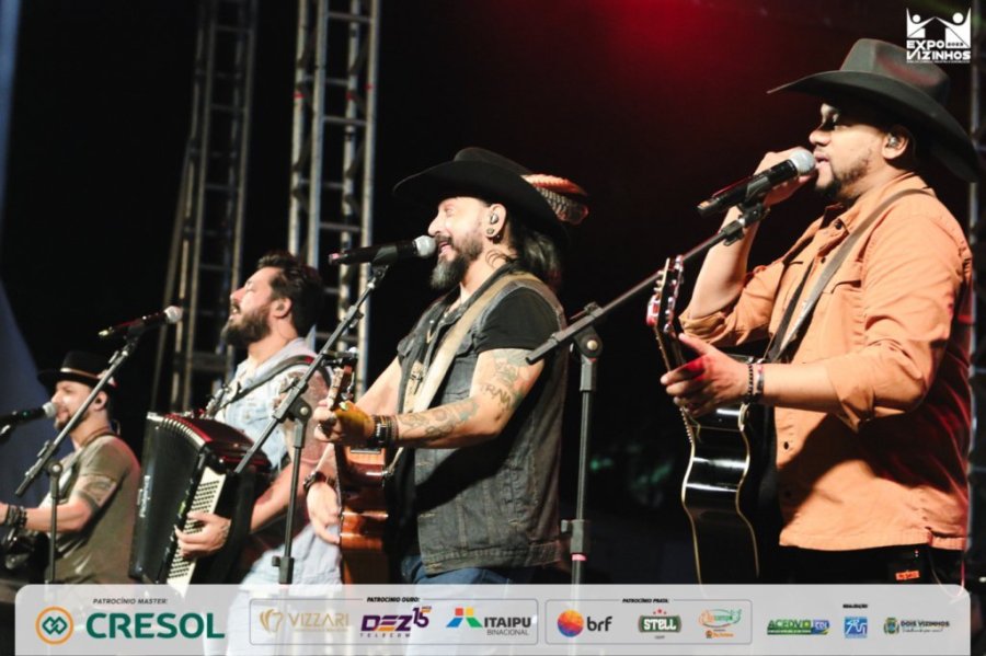 Traia Veia: Ascens�o Mete�rica Ap�s Show Memor�vel Em Dois Vizinhos