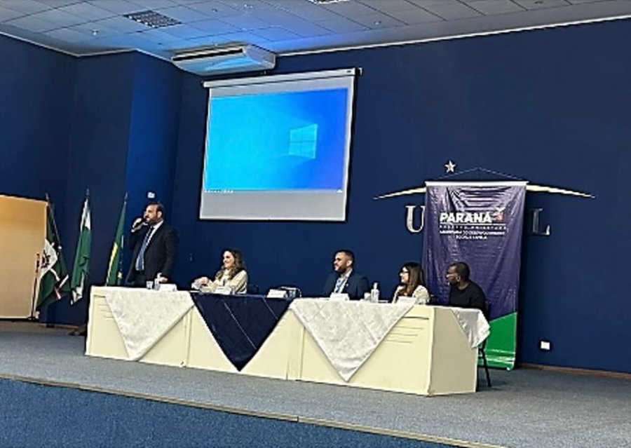 Secret�rios Participam de Programa de Forma��o Em Curitiba