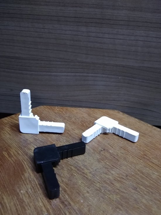 Cantoneira P/ Fechamento de Tela Mosqueteira