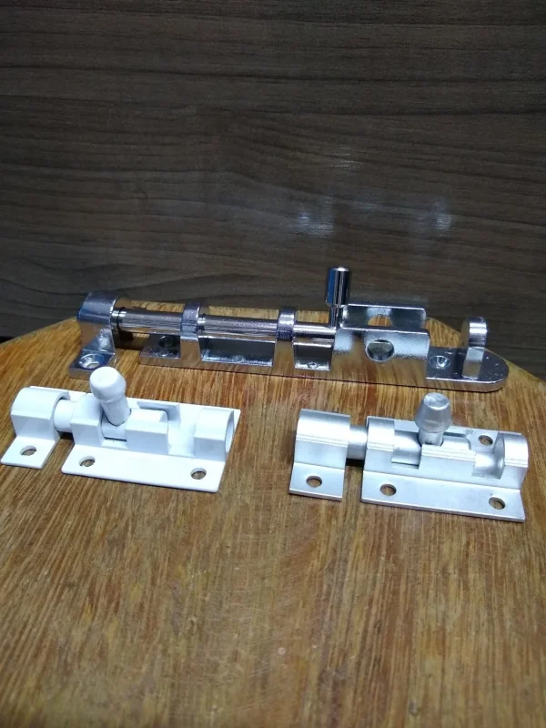 Ferrolho Em Aluminio