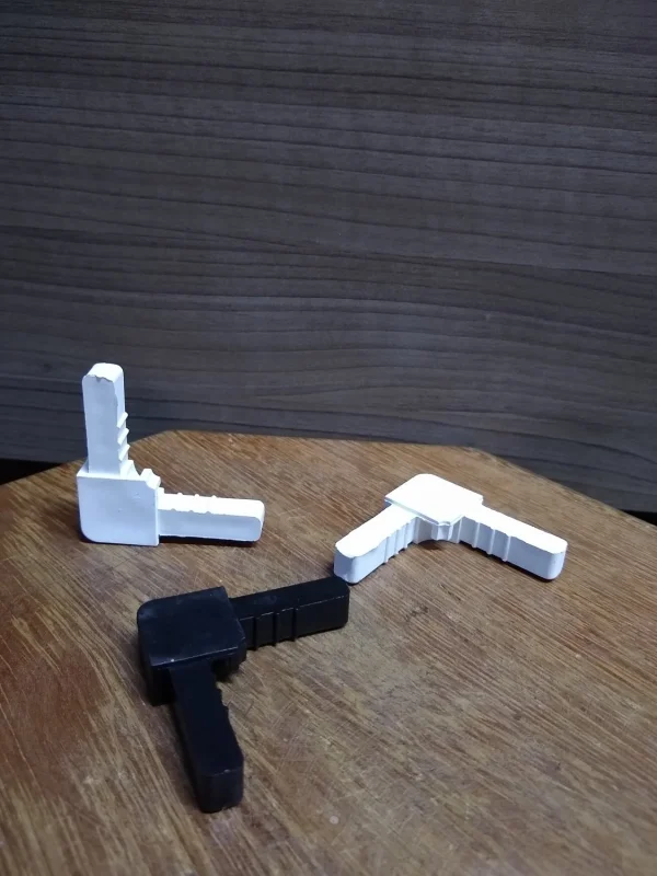 Cantoneira P/ Fechamento de Tela Mosqueteira