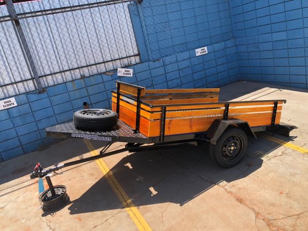 Carreta Reboque Fazendinha com Adapta��o para Quadriciclo 2,20 X 1,50 X 0,40