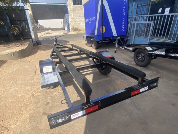 Carreta Reboque de Transporte para Barco Prime Ed. 6,00 x 1,10 Mts
