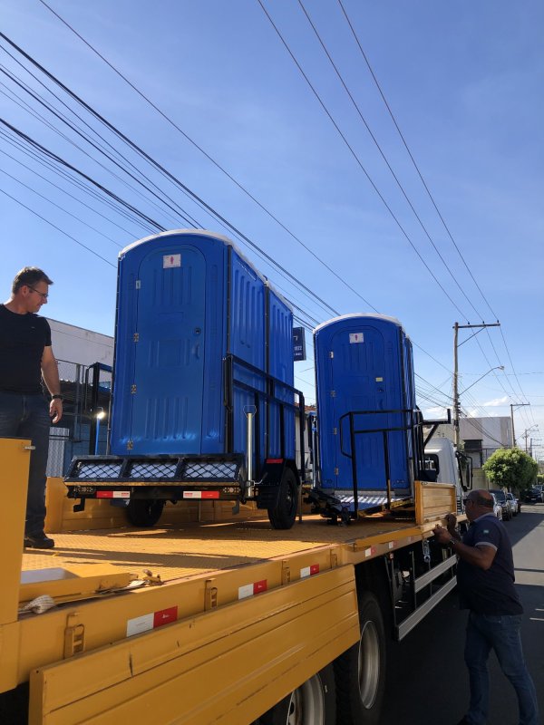 Carreta Para Transporte de Banheiro Qu�mico