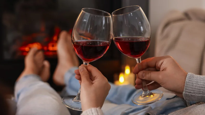 Mitos sobre vinho no inverno: o que realmente faz diferen�a na sua ta�a?